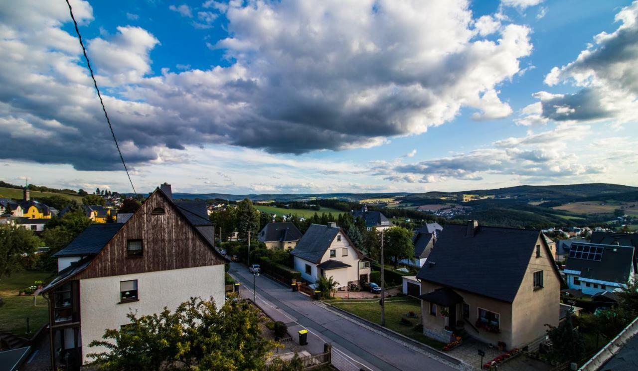 Am Balkon Des Erzgebirges Lägenhet Bernsbach Exteriör bild